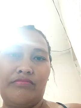 Snapshot of Sweetchuby1995 chatting on 04-09-26, 03:39 Sweetchuby1995 online show from 04-09-26, 03:39