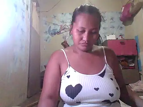 Snapshot of Sweetchuby1995 chatting on 05-30-26, 12:08 Sweetchuby1995 online show from 05-30-26, 12:08