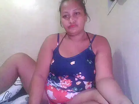 Snapshot of Sweetchuby1995 chatting on 06-25-26, 11:09 Sweetchuby1995 online show from 06-25-26, 11:09