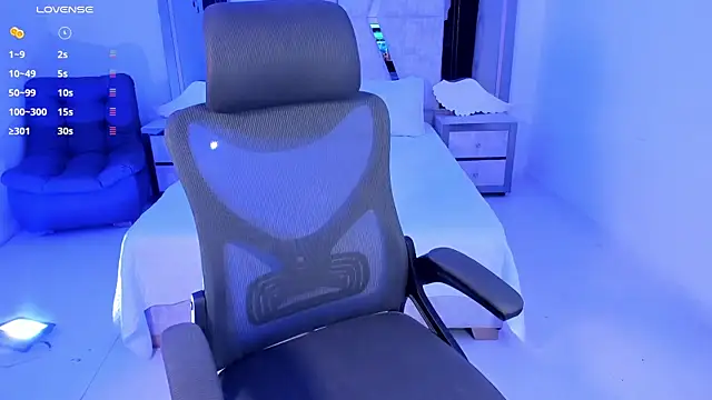 EmySilver online show from 02-11-25, 05:29