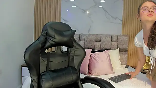 Khalifa fletcher online show from 01-31-25, 01:33