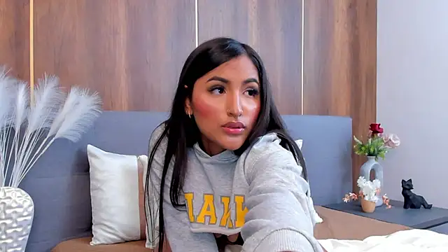 Snapshot of AishaPeyton chatting on 01-23-25, 05:24 AishaPeyton online show from 01-23-25, 05:24