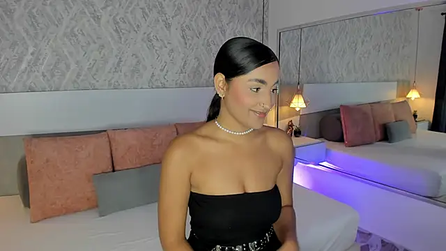 Snapshot of AishaPeyton chatting on 03-06-25, 03:24 AishaPeyton online show from 03-06-25, 03:24