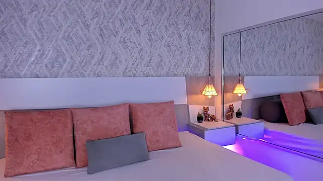 Snapshot of AishaPeyton chatting on 03-15-25, 03:16 AishaPeyton online show from 03-15-25, 03:16