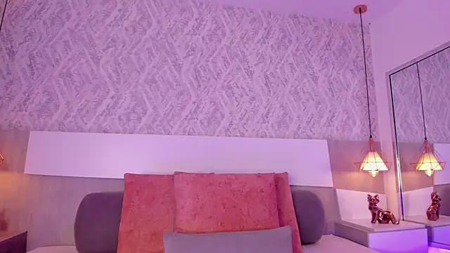 Snapshot of AishaPeyton chatting on 12-18-25, 02:56 AishaPeyton online show from 12-18-25, 02:56