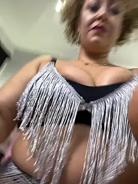 Katti Barrera online show from 11-25-25, 11:43