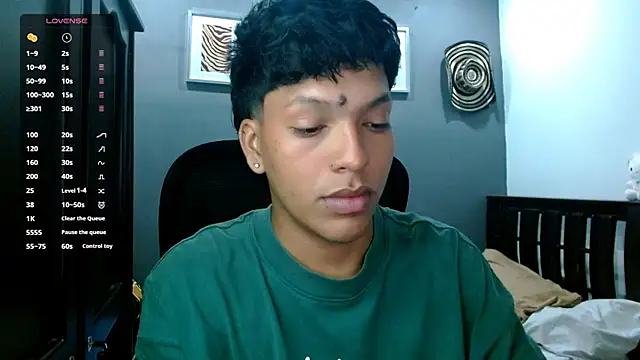 Snapshot of Xander_bonnet1 chatting on 01-16-25, 10:55 Xander bonnet1 online show from 01-16-25, 10:55