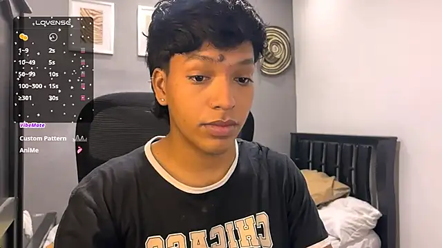 Snapshot of Xander_bonnet1 chatting on 02-05-25, 06:04 Xander bonnet1 online show from 02-05-25, 06:04