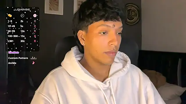 Snapshot of Xander_bonnet1 chatting on 02-07-25, 05:07 Xander bonnet1 online show from 02-07-25, 05:07