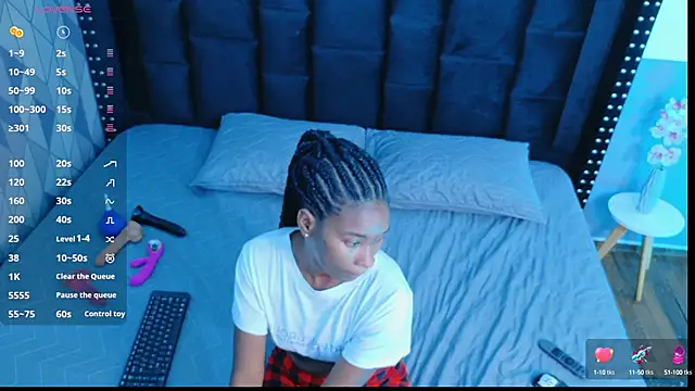 petitelittleebony online show from 09-17-25, 07:59