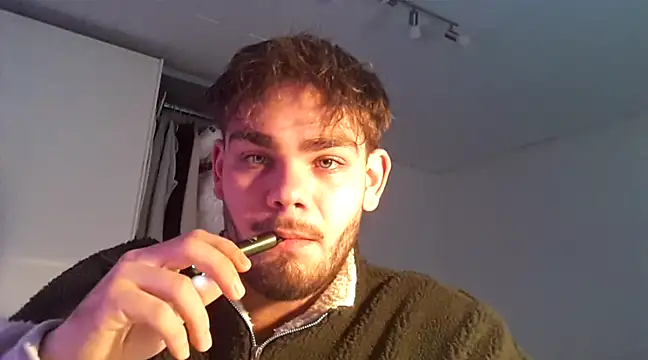 JuNIs  online show from 12-10-24, 11:54