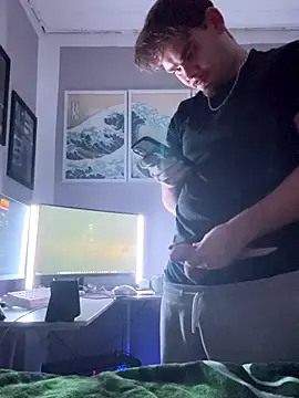 JuNIs  online show from 11-16-25, 06:24