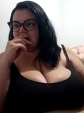 Madisonpalacio online show from 10-31-25, 02:45