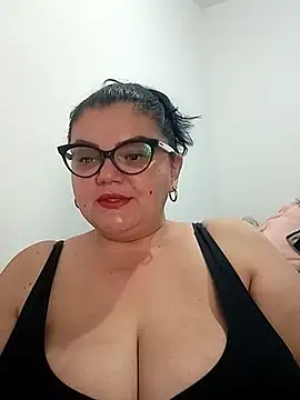 Madisonpalacio online show from 11-22-25, 03:11