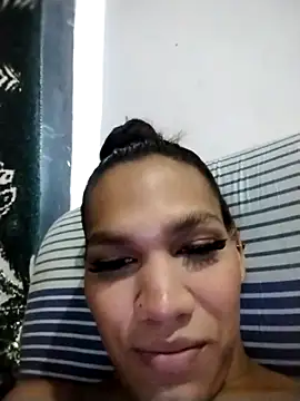 Snapshot of Sara-Smith- chatting on 05-01-26, 01:37 Sara-Smith- online show from 05-01-26, 01:37
