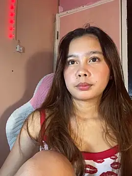 Snapshot of ursweet_babygirl chatting on 03-08-26, 04:33 ursweet babygirl online show from 03-08-26, 04:33