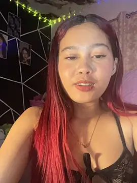 Snapshot of ursweet_babygirl chatting on 07-05-26, 05:31 ursweet babygirl online show from 07-05-26, 05:31