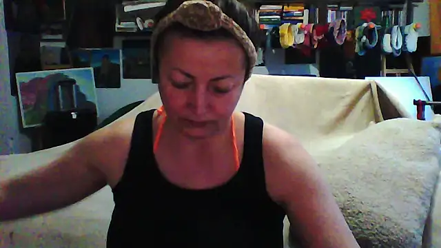 MariaAnaSunshine online show from 11-15-25, 02:35