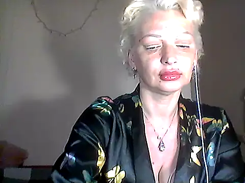 Snapshot of MaryJane441 chatting on 05-05-26, 08:06 MaryJane441 online show from 05-05-26, 08:06