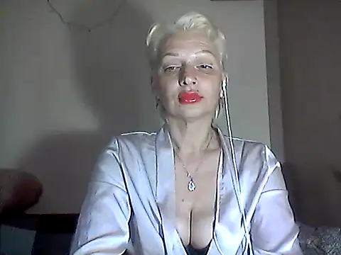 Snapshot of MaryJane441 chatting on 05-16-26, 07:34 MaryJane441 online show from 05-16-26, 07:34