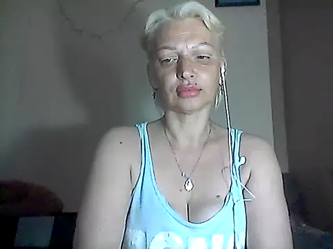 Snapshot of MaryJane441 chatting on 05-31-26, 08:43 MaryJane441 online show from 05-31-26, 08:43