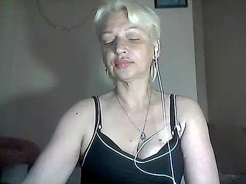 Snapshot of MaryJane441 chatting on 06-05-26, 09:04 MaryJane441 online show from 06-05-26, 09:04