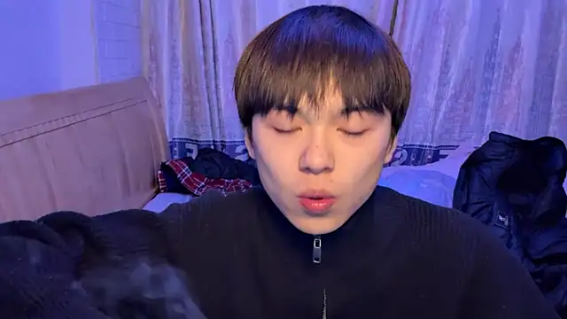 xiaottt1918 online show from 01-15-25, 12:36