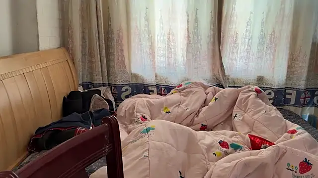 xiaottt1918 online show from 01-18-25, 05:10