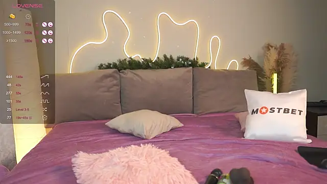 Chloeromantic online show from 01-10-25, 11:29