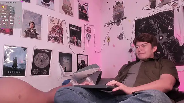 hothoneychile online show from 11-17-25, 02:50