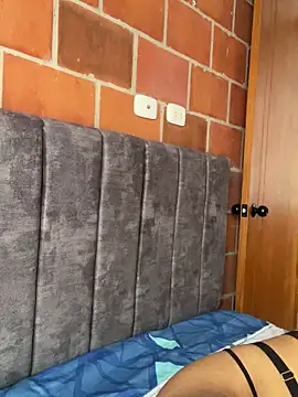 Snapshot of RoxyRoss_ chatting on 03-04-25, 03:15 RoxyRoss online show from 03-04-25, 03:15