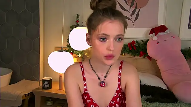 Snapshot of AshleyDouglas chatting on 12-31-24, 04:04 AshleyDouglas online show from 12-31-24, 04:04