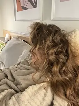 Snapshot of AshleyDouglas chatting on 03-09-25, 10:41 AshleyDouglas online show from 03-09-25, 10:41