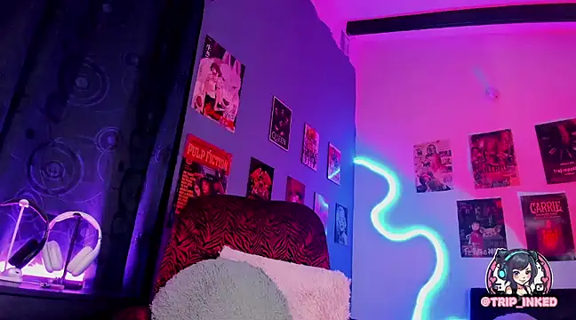 Snapshot of martinarousee chatting on 01-07-25, 12:24 martinarousee online show from 01-07-25, 12:24