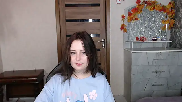 Kristy-Max online show from 10-13-25, 10:32