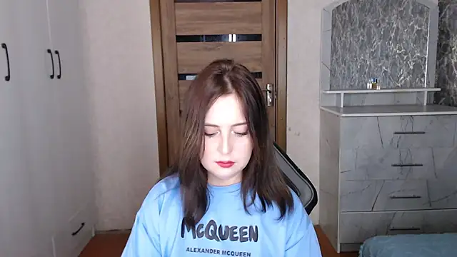 Kristy-Max online show from 11-16-25, 10:48