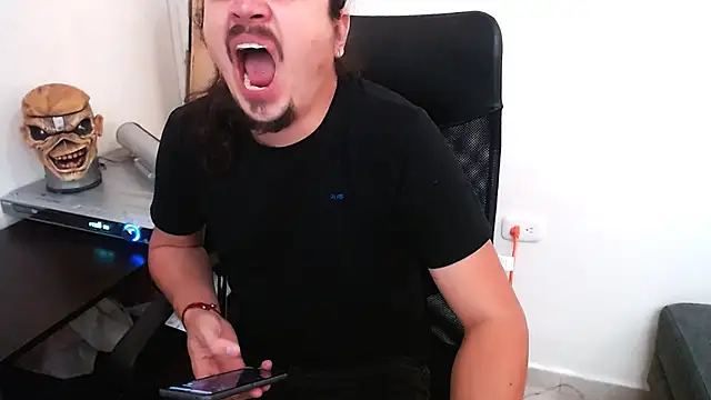 Snapshot of webothtwo chatting on 01-08-25, 03:39 webothtwo online show from 01-08-25, 03:39