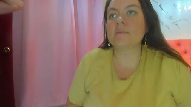 Snapshot of webothtwo chatting on 01-11-26, 05:51 webothtwo online show from 01-11-26, 05:51