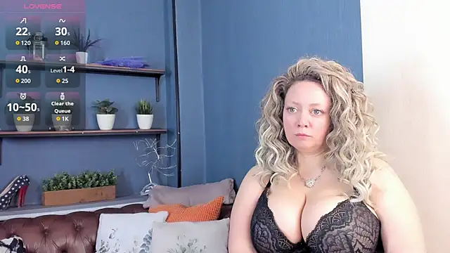 JesiaFoxi online show from 04-16-26, 11:44