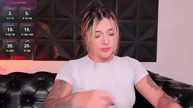 ashleyvalirya online show from 01-23-25, 09:29