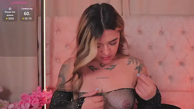 ashleyvalirya online show from 02-21-25, 06:51