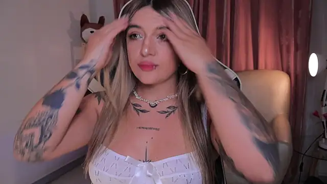 ashleyvalirya online show from 10-09-25, 03:59