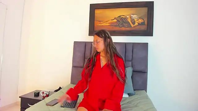 tatiana valencia online show from 05-30-26, 02:03