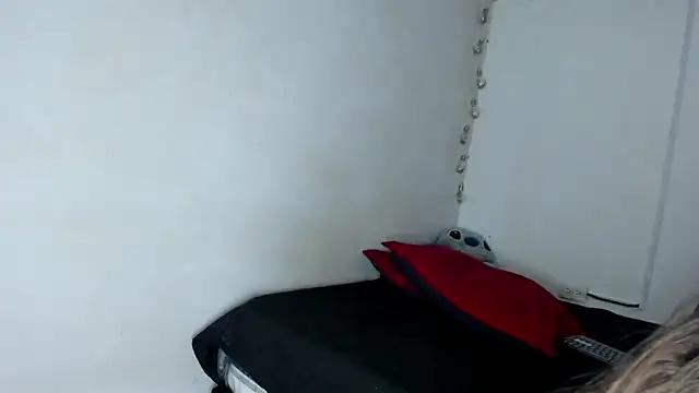 Snapshot of Iam_Sammy_ chatting on 10-21-25, 02:12 Iam Sammy online show from 10-21-25, 02:12