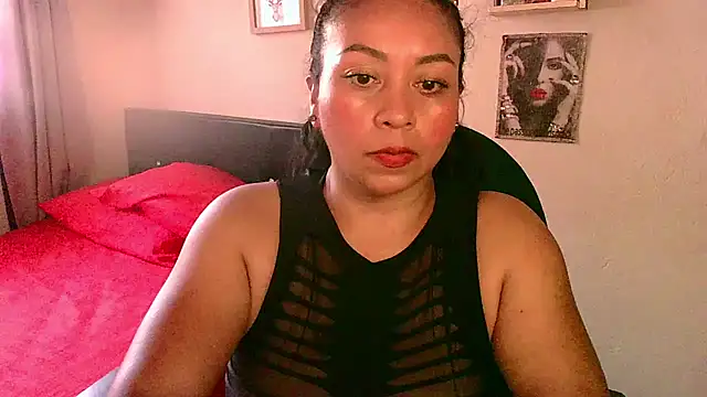 Snapshot of zaray_bella chatting on 06-24-26, 08:52 zaray bella online show from 06-24-26, 08:52