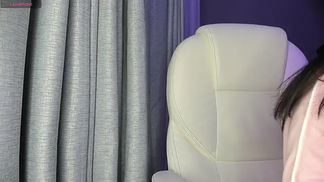 Giovanna oliveira online show from 10-10-25, 05:28