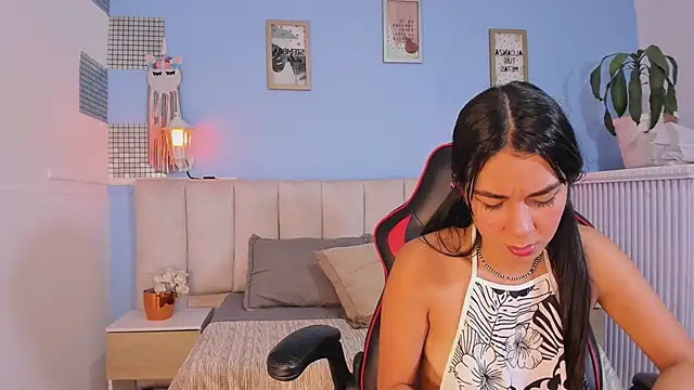 lyzzi smith01 online show from 01-08-25, 10:37