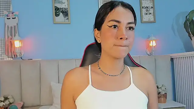 lyzzi smith01 online show from 02-03-25, 07:31