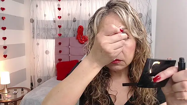 Afrodita sg online show from 03-06-25, 04:38