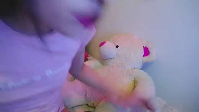 Snapshot of sofya-n-andy chatting on 10-25-25, 02:52 sofya-n-andy online show from 10-25-25, 02:52